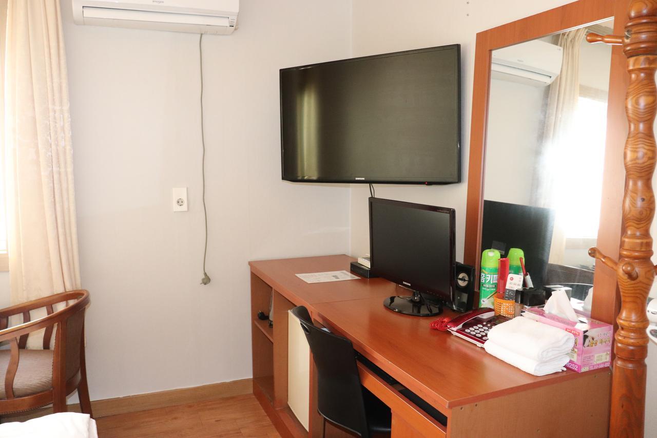 Orasung Motel Чеджудо Экстерьер фото